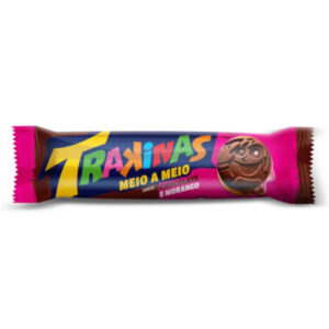 Biscoito Trakinas Meio a Meio Sabor Chocolate e Morango 136g